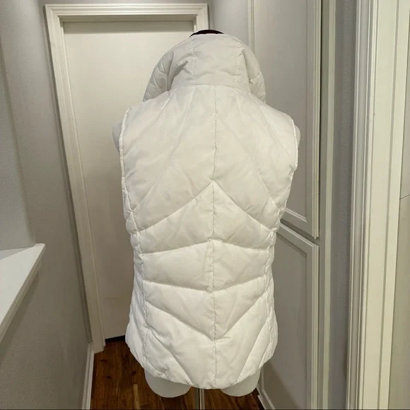 Kenneth Cole Reaction Cream Down Puffer Vest M - Picture 2 of 6